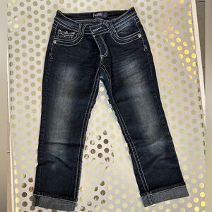 Blue Cropped Ankle Jeans with Faded Vintage Look